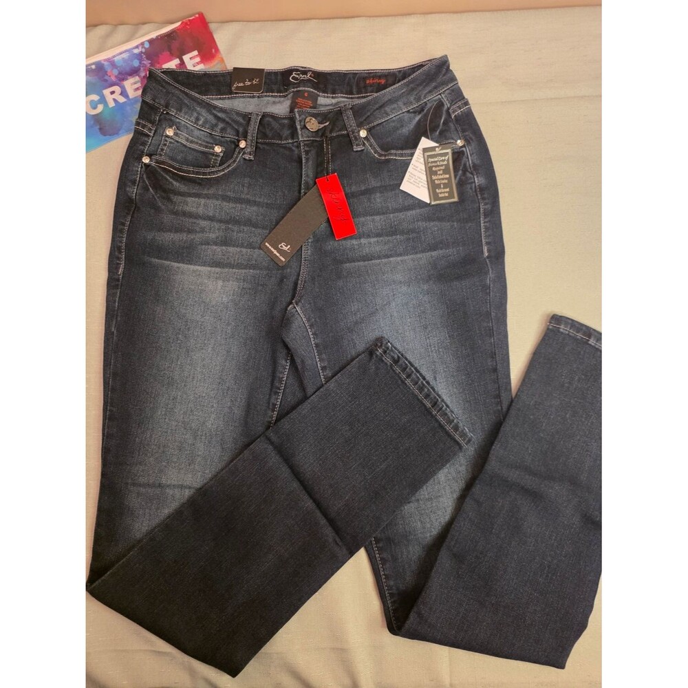 NWT Earl Jeans Dark Blue Skinny Jeans With Rhinestone - Women Size 6.